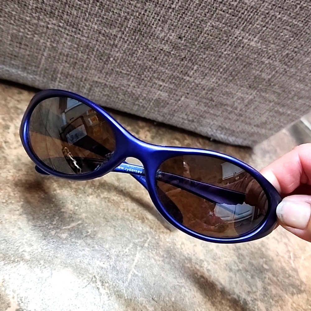 RYDERS sunglasses
